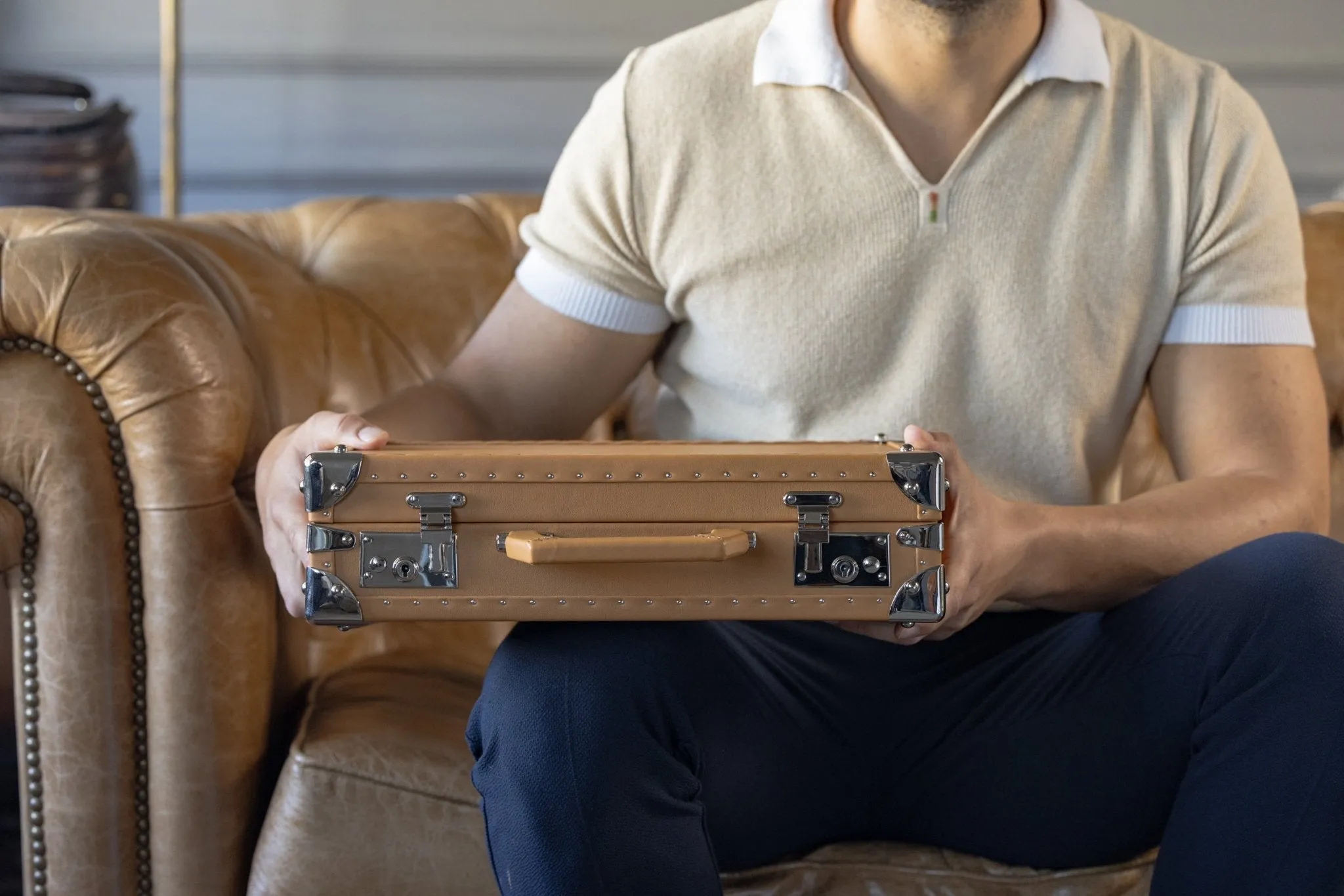 Artos - Master Edition Flat Camel - Convertable Tray